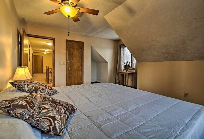 Tranquil Family Home W/ Yard, 14 Mi To Springfield
