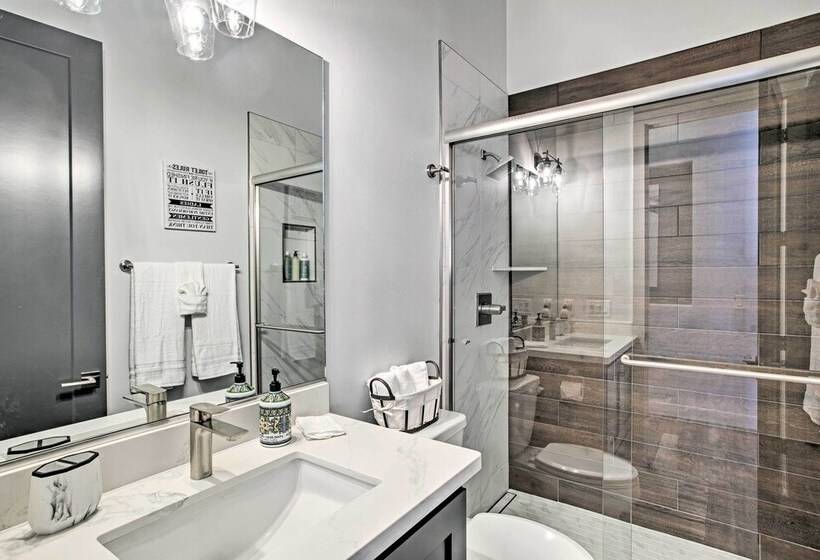 Tranquil Sedona Home With Fireplace & Hot Tub!