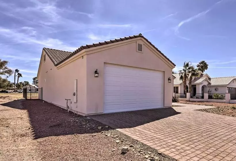 Bright Home W/ Yard, 4 Mi To Colorado River!