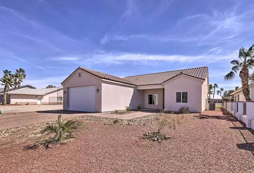 Bright Home W/ Yard, 4 Mi To Colorado River!