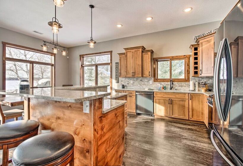 Cabin W/ Gradual Slope To Sandy Bottom Swimming!