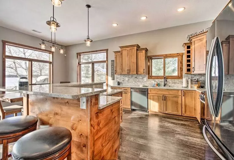 Cabin W/ Gradual Slope To Sandy Bottom Swimming!