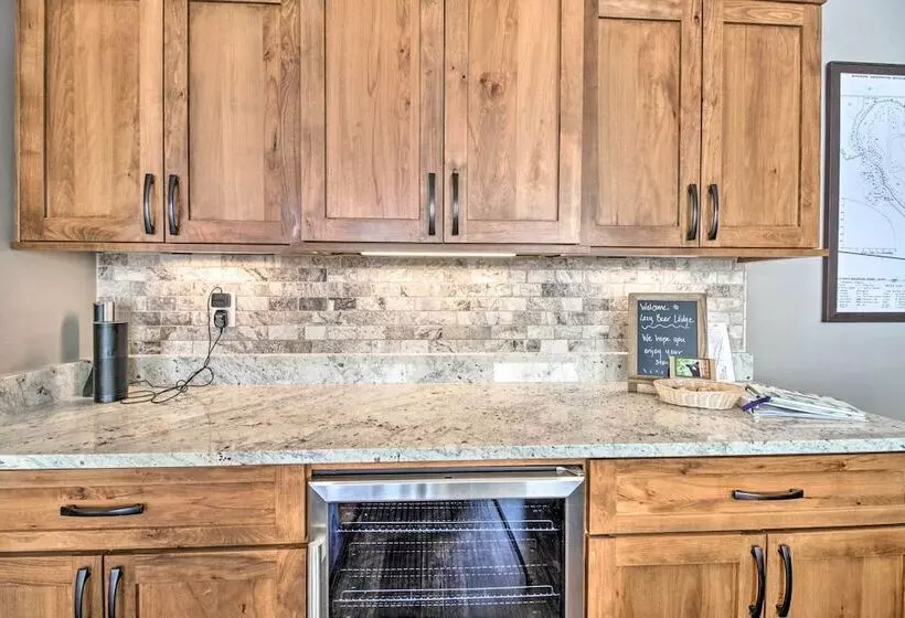 Cabin W/ Gradual Slope To Sandy Bottom Swimming!