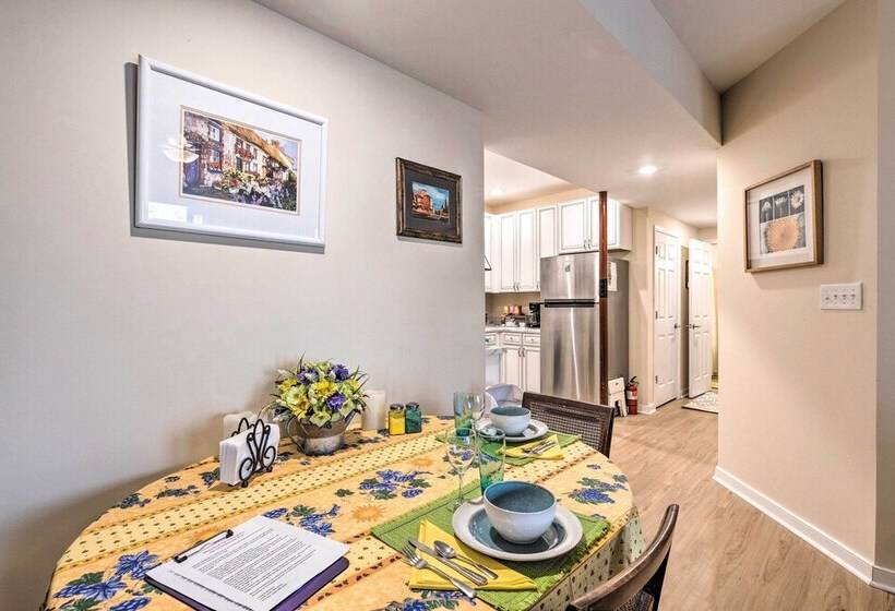 Charming Charlottesville Apt W/ Outdoor Space!