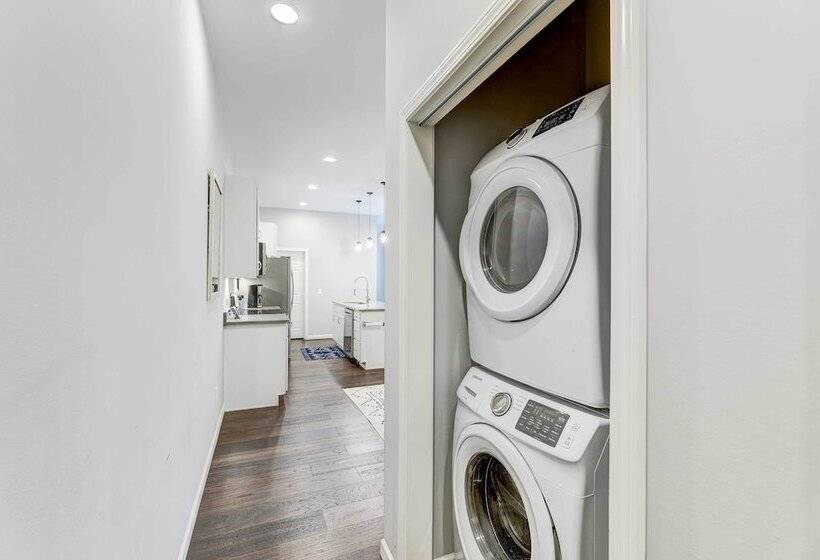 Chic Home W/ Yard < 3 Mi To Dtwn Cincinnati!