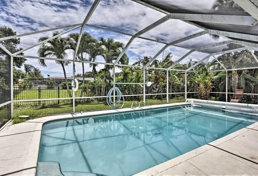 Cocoa Beach Paradise: Screened Pool, Patio + Games