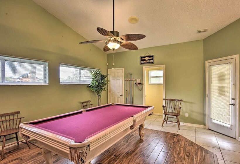 Cocoa Beach Paradise: Screened Pool, Patio + Games