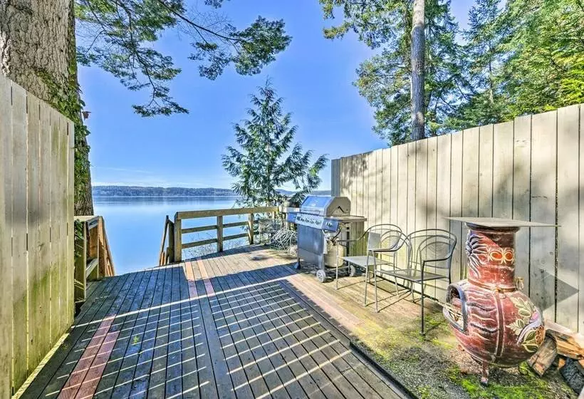 Cozy Beachouse: View & Deck, Steps From Skagit Bay