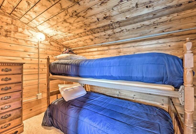 Cozy Beachouse: View & Deck, Steps From Skagit Bay