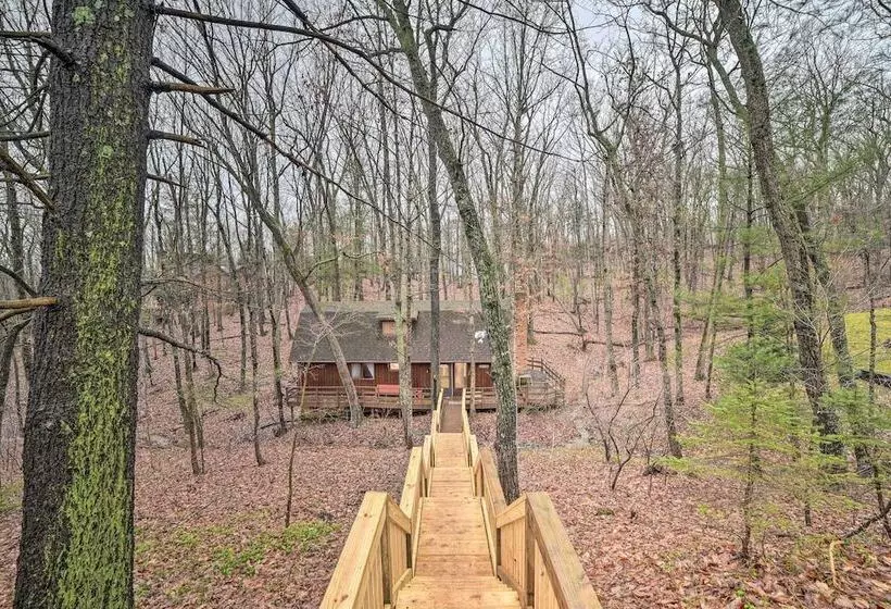 Cozy Cabin Near Massanutten Resort & Water Park!