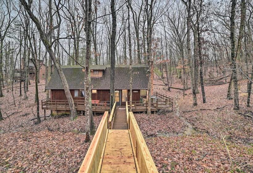 Cozy Cabin Near Massanutten Resort & Water Park!