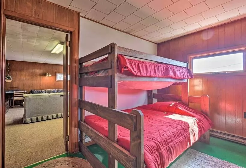 Cozy Home W/ Private Patio & Views, Hiking On Site