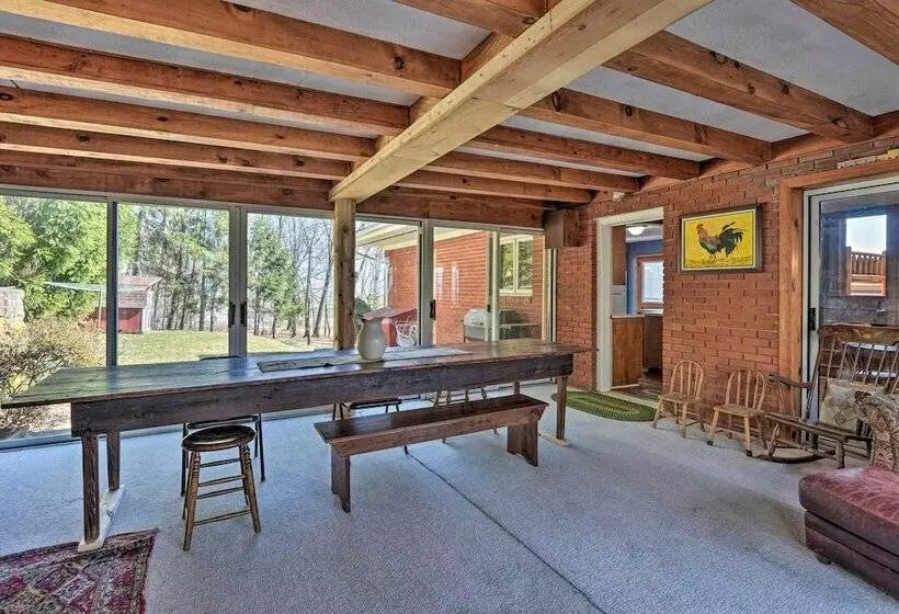 Cozy Home W/ Private Patio & Views, Hiking On Site