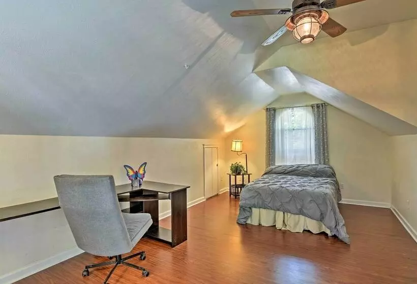 Cozy Lakefront Benton Home ~ 20 Mi To Shreveport!