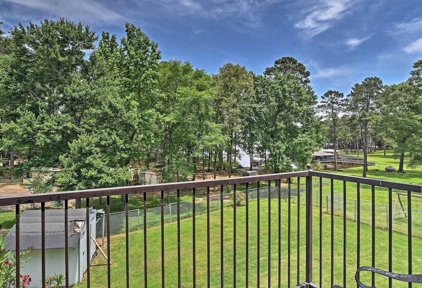 Cozy Lakefront Benton Home ~ 20 Mi To Shreveport!