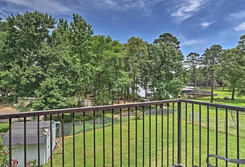 Cozy Lakefront Benton Home ~ 20 Mi To Shreveport!