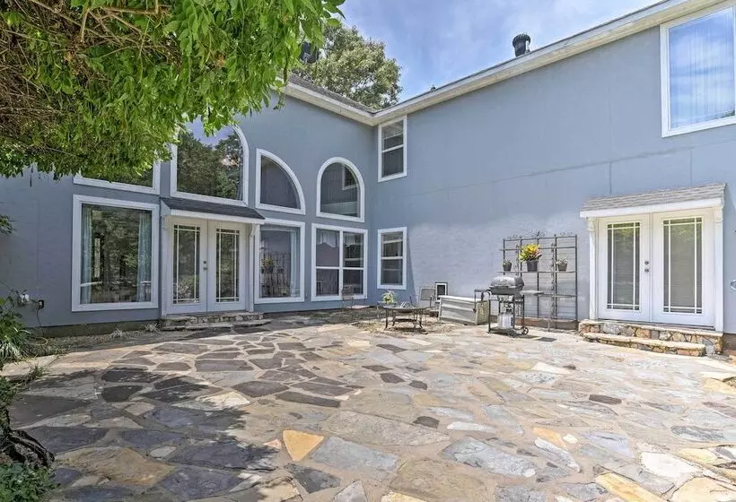 Cozy Lakefront Benton Home ~ 20 Mi To Shreveport!