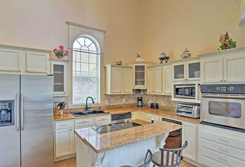 Cozy Lakefront Benton Home ~ 20 Mi To Shreveport!