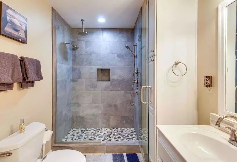 Dog Friendly Home On Pinetop Lakes Course!