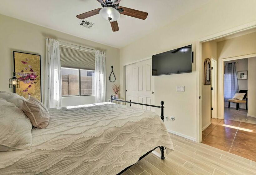 Gilbert Country Club Home W/ Private Pool!