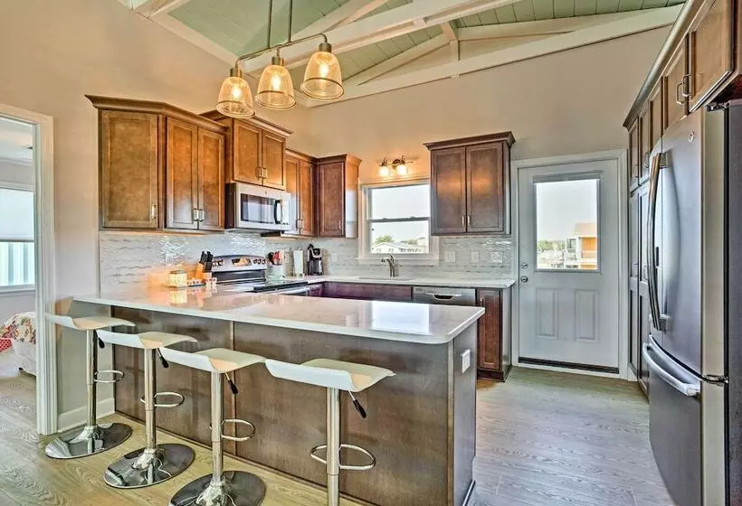 Holden Beach Vacation Rental: Steps To Shore!