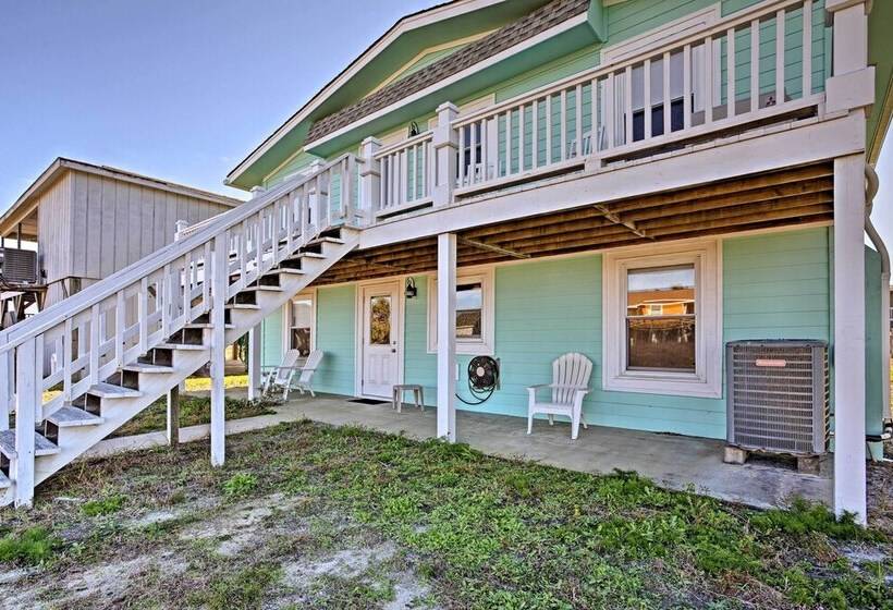 Holden Beach Vacation Rental: Steps To Shore!
