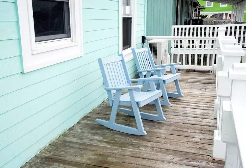 Holden Beach Vacation Rental: Steps To Shore!