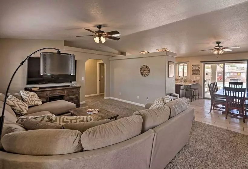 1 Mi To Lake: Home W/ Pool & Views In Lake Havasu