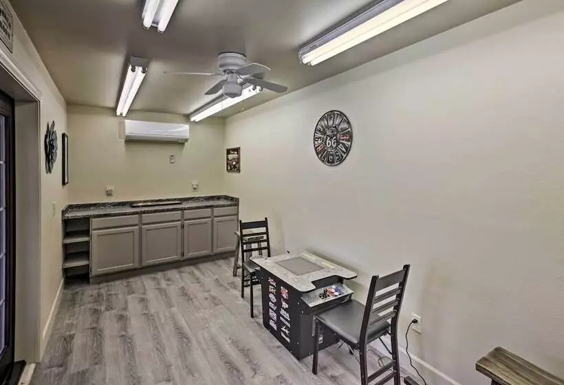 1 Mi To Lake: Home W/ Pool & Views In Lake Havasu
