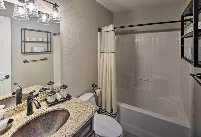 1 Mi To Lake: Home W/ Pool & Views In Lake Havasu