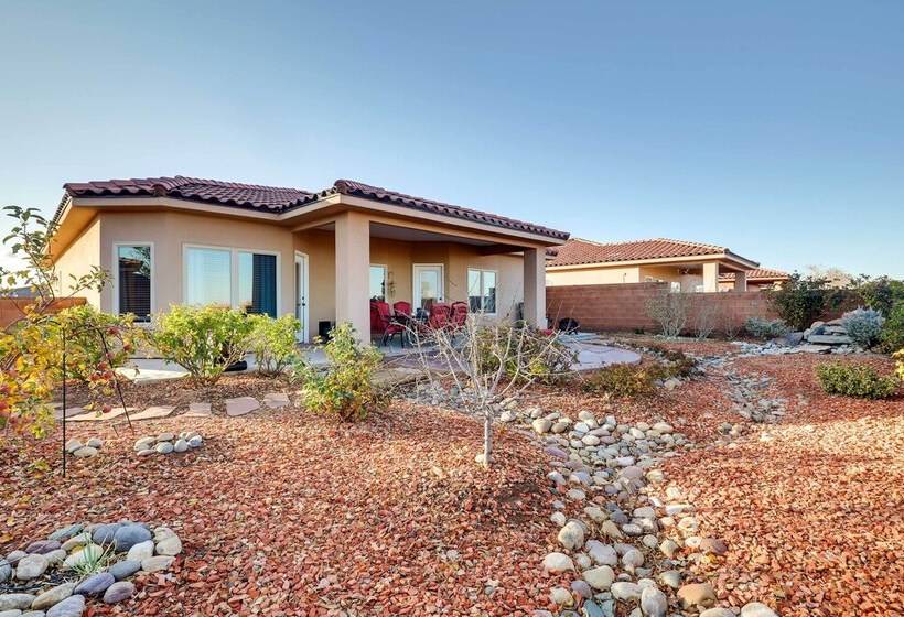 Horseshoe Bend Retreat: Fire Pit & Mountain Views!