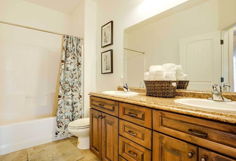 Horseshoe Bend Retreat: Fire Pit & Mountain Views!