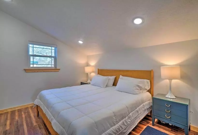 Idyllic Cotter Escape: Steps To White River!