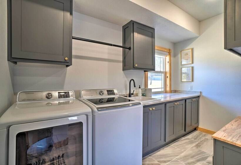 Idyllic Cotter Escape: Steps To White River!