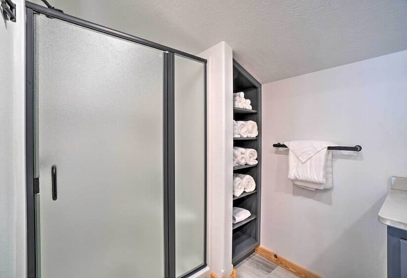 Idyllic Cotter Escape: Steps To White River!