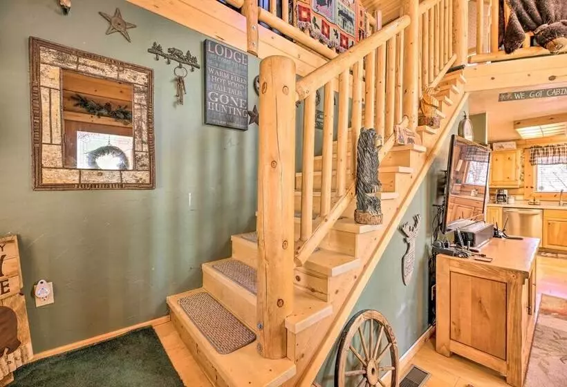 2 Acre Cabin In Pinetop Lakeside W/ Fenced Yard