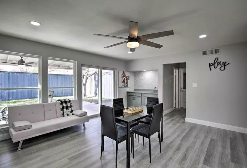 Richardson Home W/ Hot Tub ~ 17 Mi To Dallas!