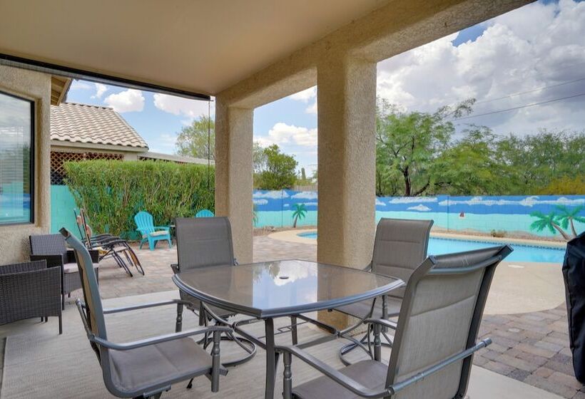 Lovely Tucson Home W/ Pool & Mountain Views