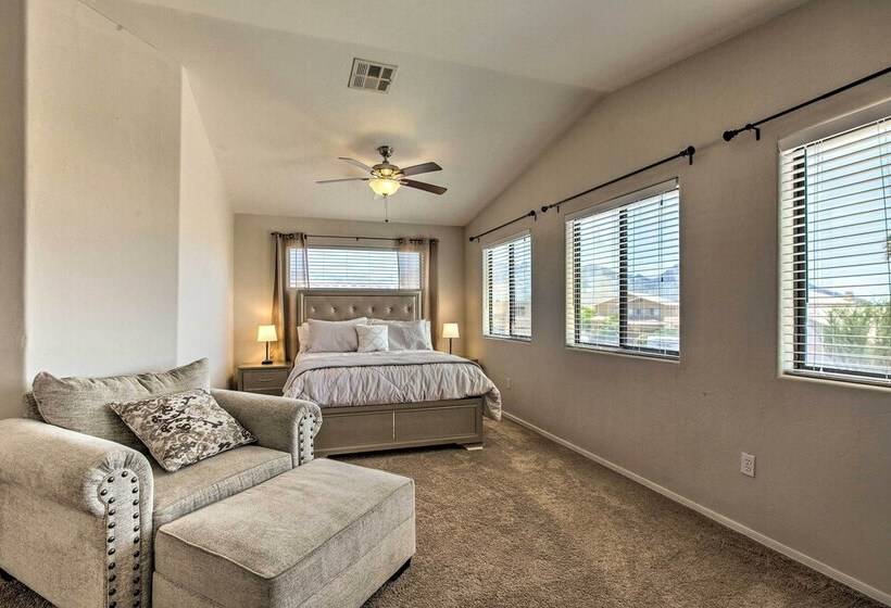 Lovely Tucson Home W/ Pool & Mountain Views