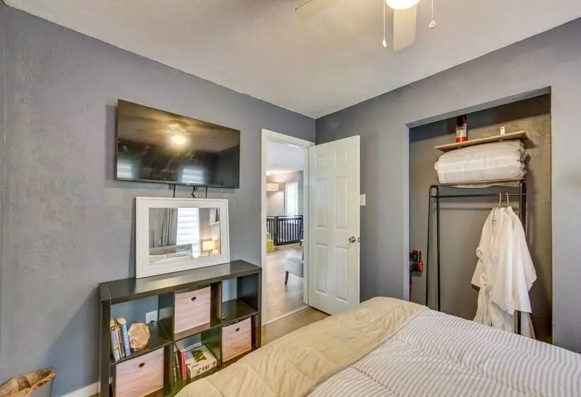 Lake View & Decks: Waterfront Cedar Creek Retreat!