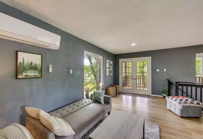 Lake View & Decks: Waterfront Cedar Creek Retreat!