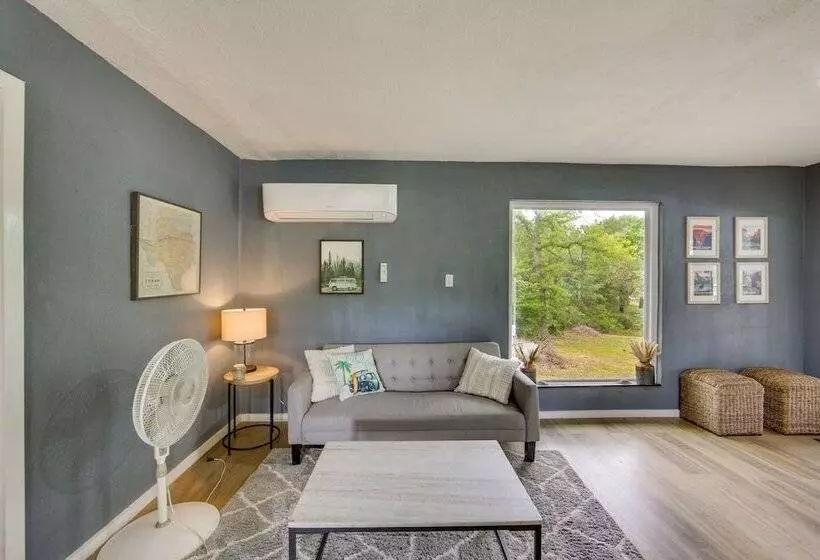 Lake View & Decks: Waterfront Cedar Creek Retreat!