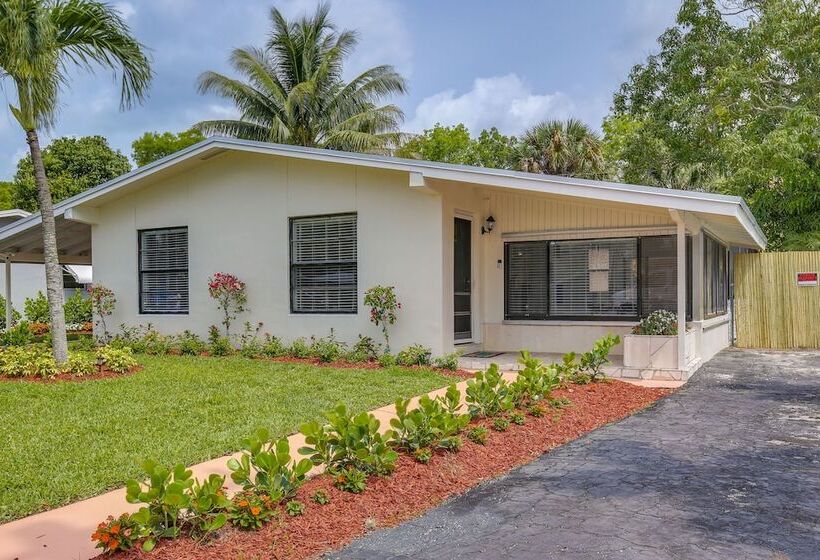 Margate Home W/ Hot Tub & Putting Green!