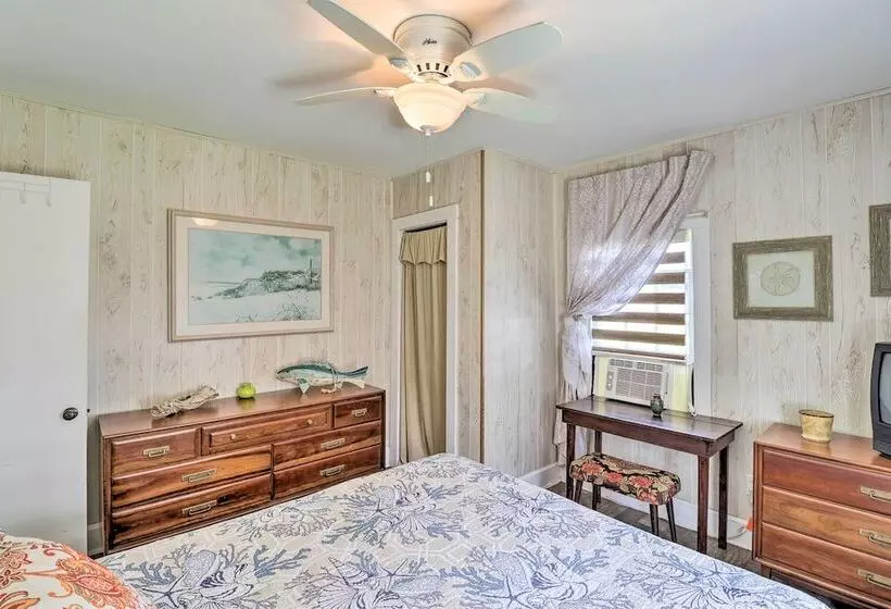 Millsboro Cottage W/ Deck & Indian River Bay Views