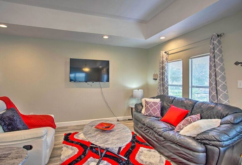 5 Mi To Downtown: Fort Worth Home W/ Yard