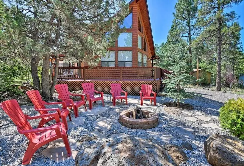 Updated & Modern Munds Park Home W/ Fire Pit!