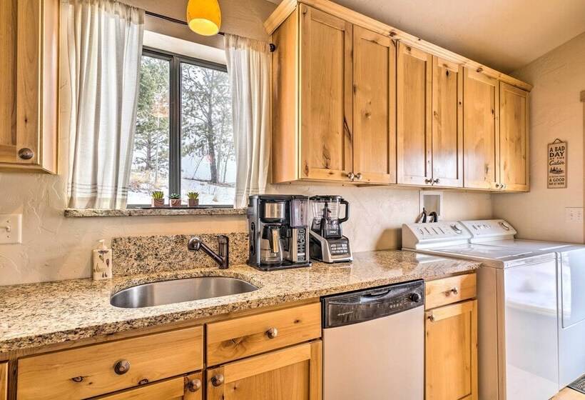 Mountain Paradise W/ Grill, Wifi & Stunning Views!