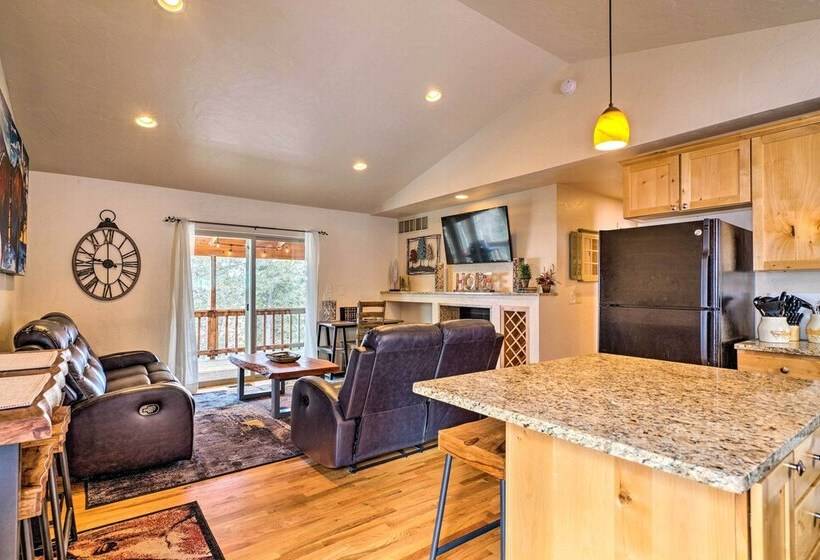 Mountain Paradise W/ Grill, Wifi & Stunning Views!