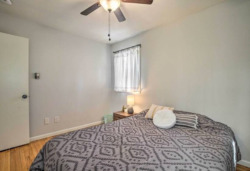 New Fairfield Home W/ Beach Access & Fire Pit