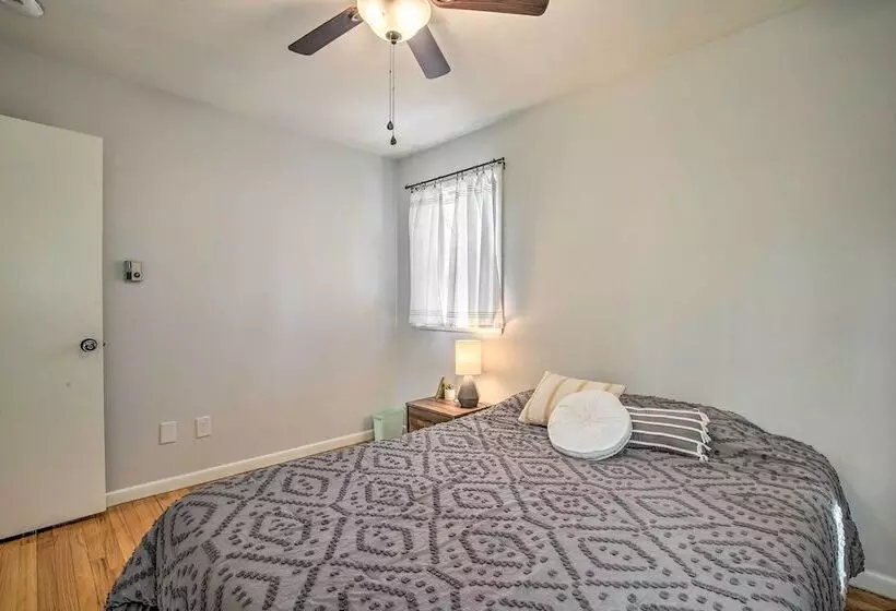 New Fairfield Home W/ Beach Access & Fire Pit